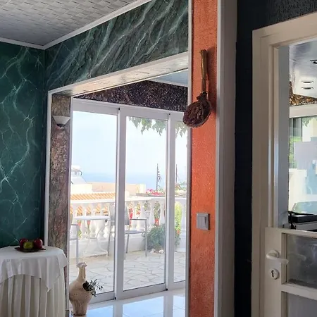 Apartment Life Is Korifi Hersonissos (Crete)